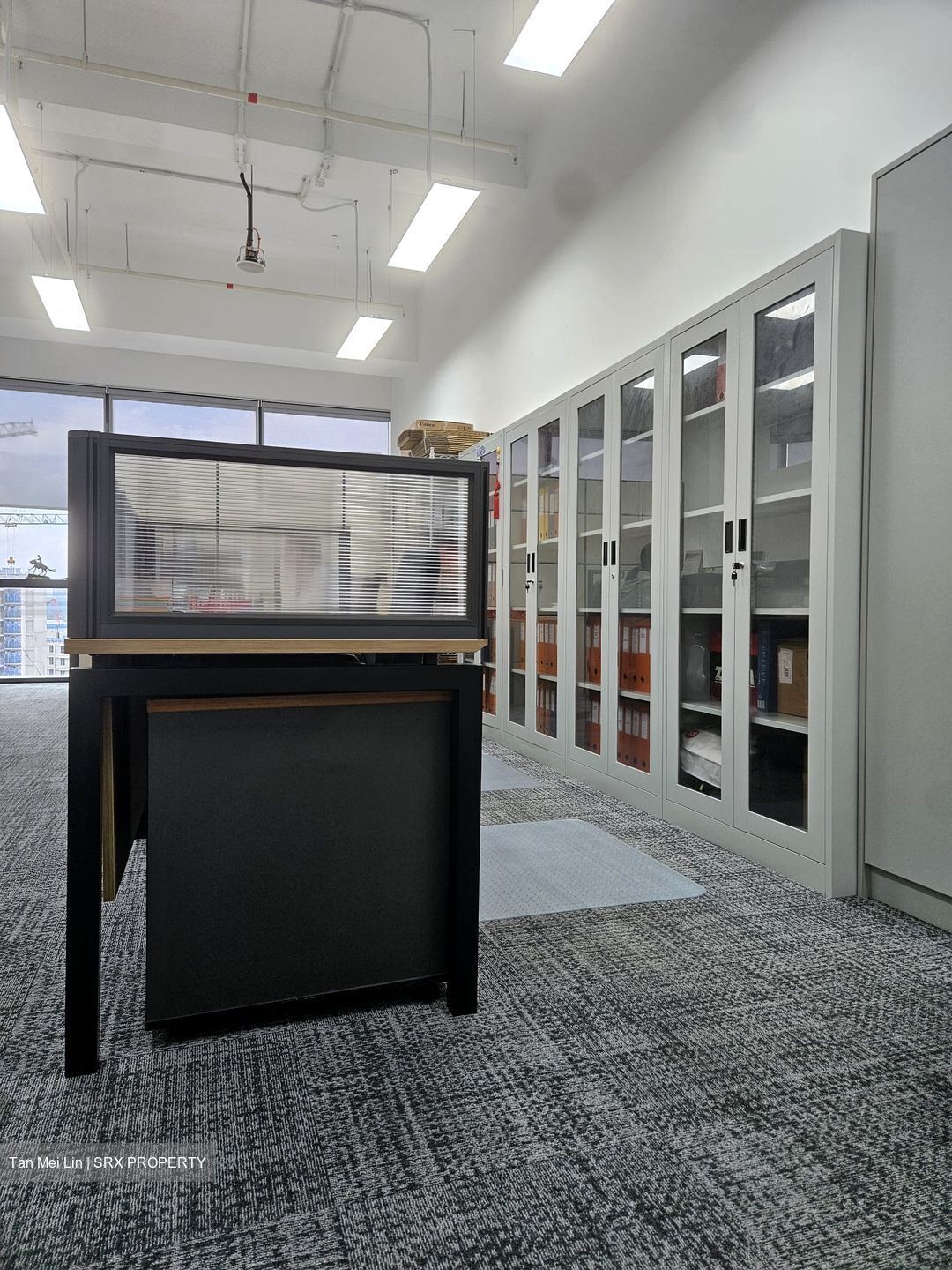 Woods Square (D25), Office #548940521